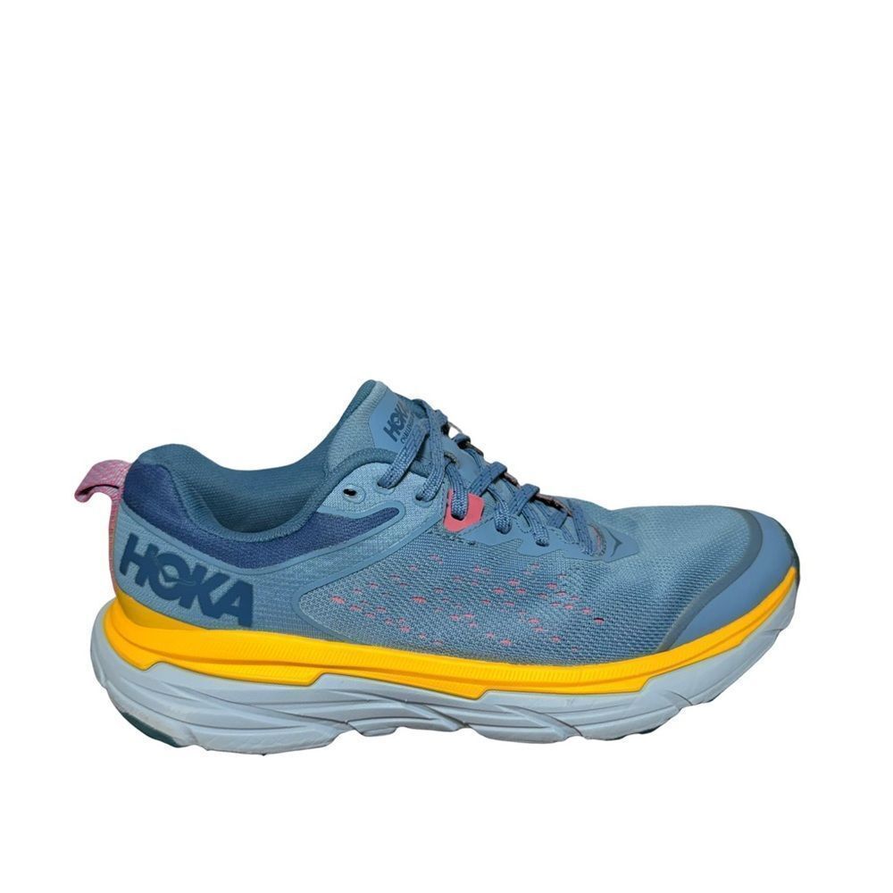 Hoka One One Challenger Atr 6 Women's Blue and Yellow Athletic Shoes size 7.5 B